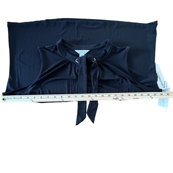 NWT Liz Claiborne Plus Womens Split Tie Neck Sleeveless Blouse 1X 16-18 - Picture 11 of 11